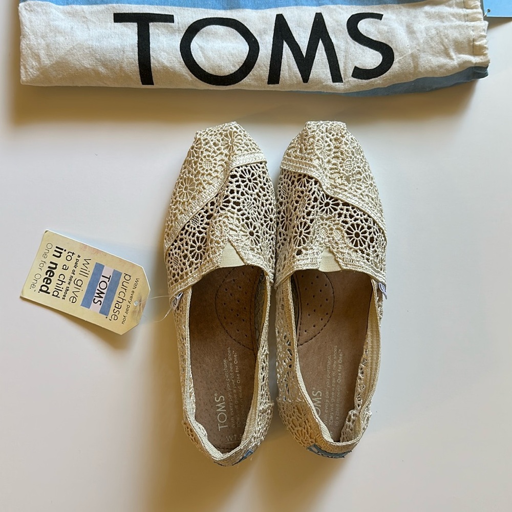 NEW! Toms Classics Alpargata Natural Ivory Crochet Slides Slip-On Loafers